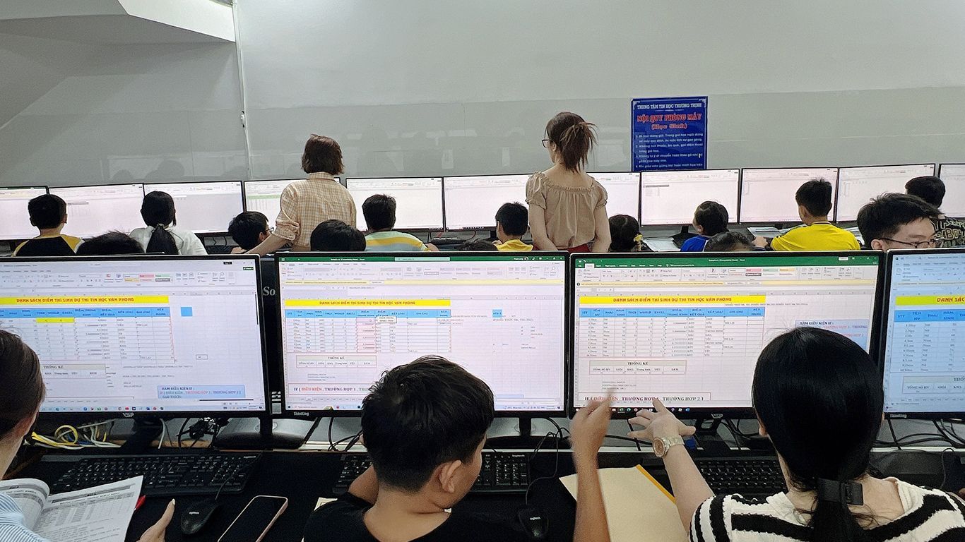 Học tin học văn phòng với giáo viên tin học vũng tàu